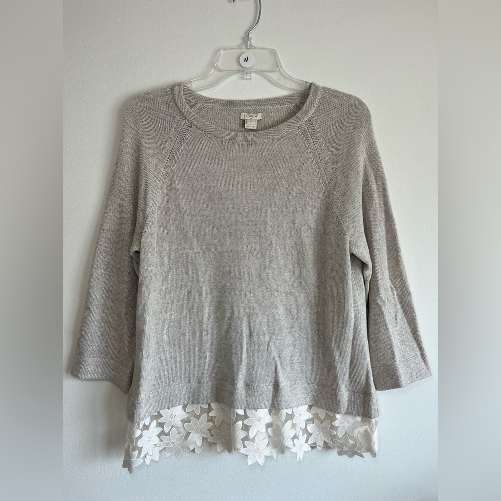 ✨NWT✨ J Crew. Gray Wool Crewneck Floral Lace Hem Sweater. Size S.
